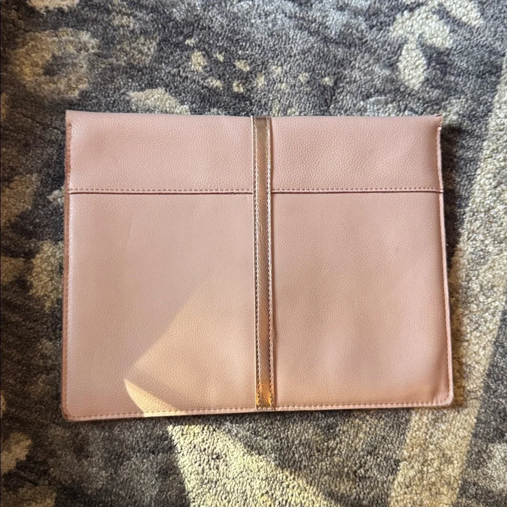 Chic Pink Fifth City Faux Leather Folio Bag with Rose Gold Accents